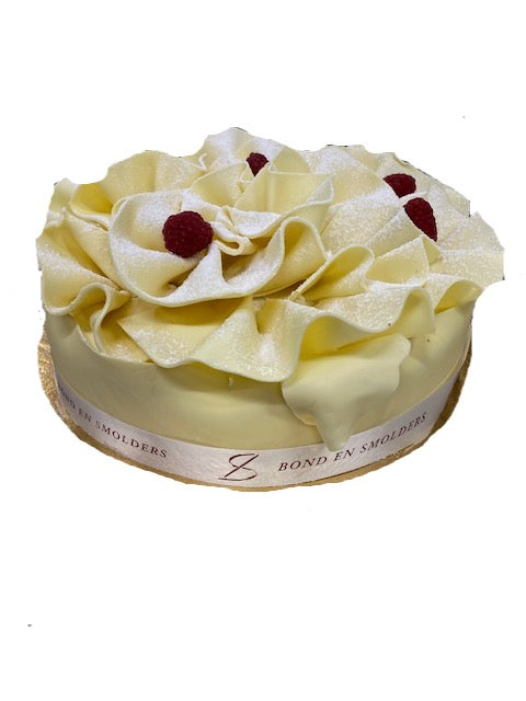 White rose cake (Raspberry mousse filling) 12 pers